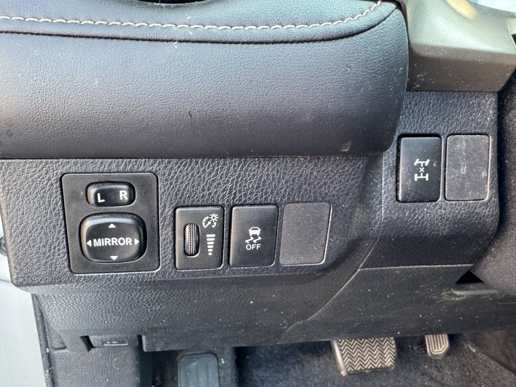 2013 Toyota Rav4 Image 14