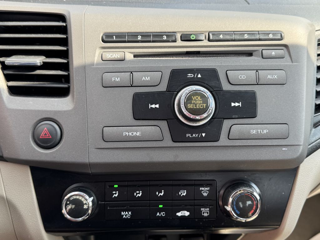 2012 Honda Civic Image 18