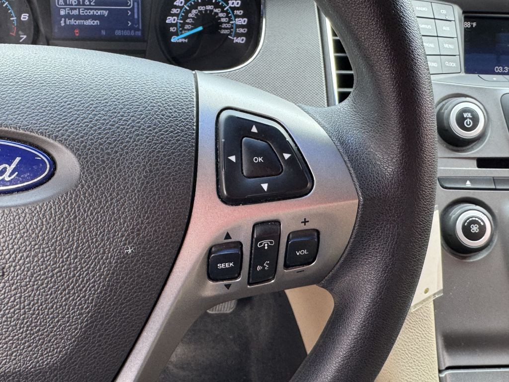 2015 Ford Taurus Image 16