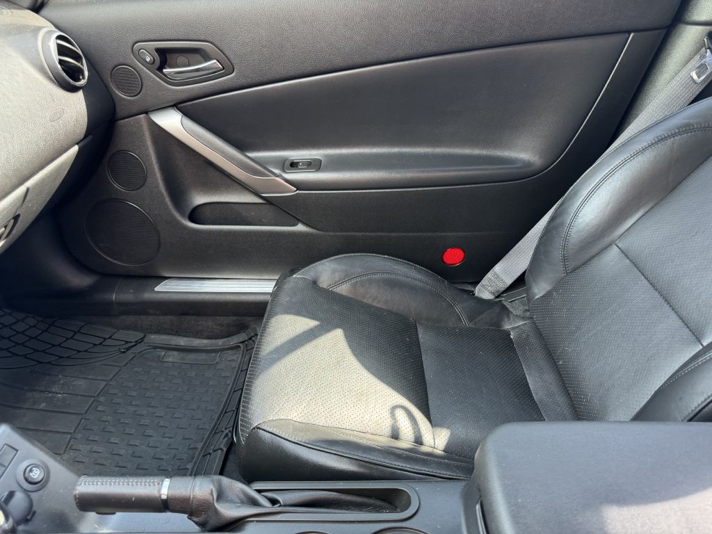 2007 Pontiac G6 Image 10