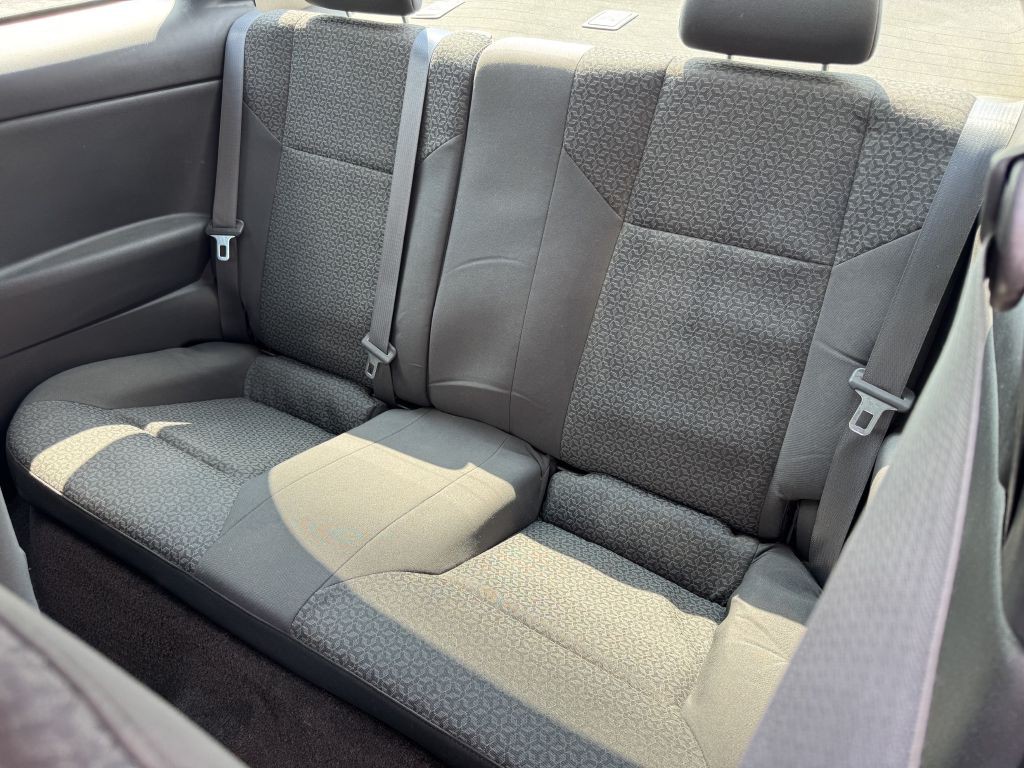 2007 Pontiac G5 Image 5