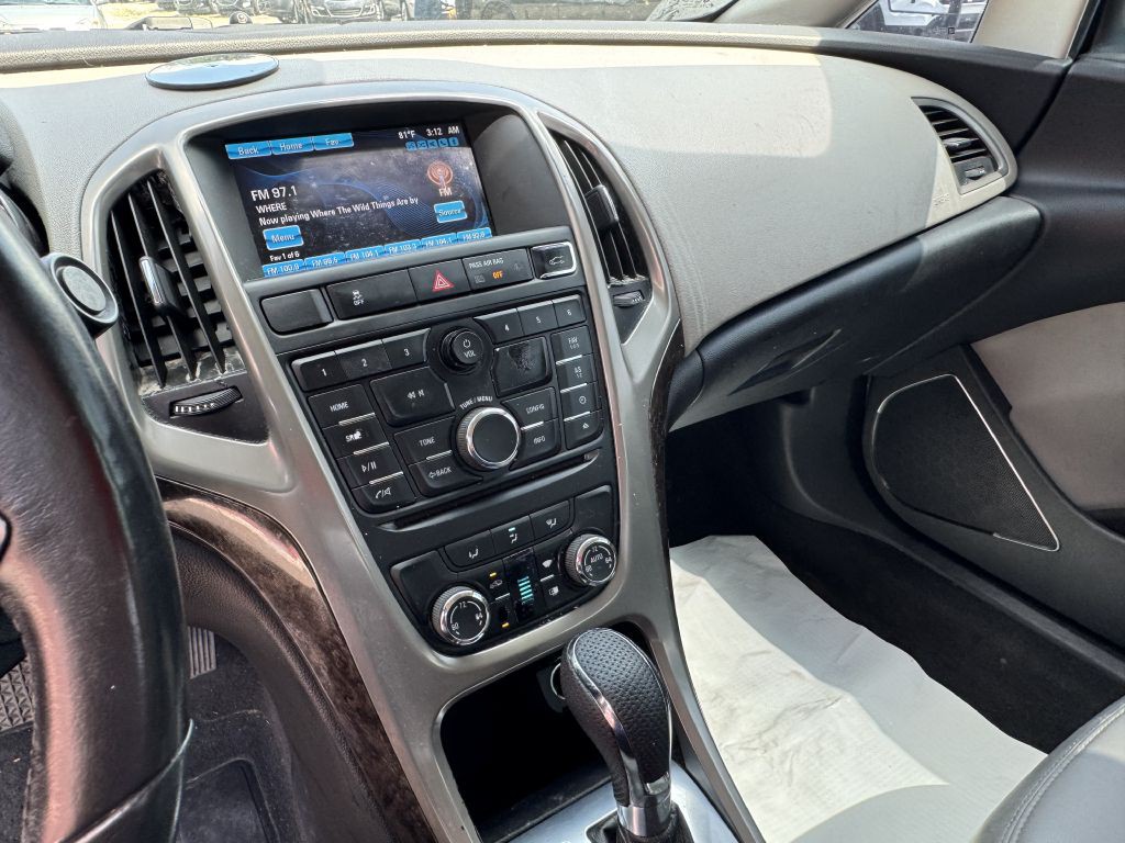 2013 Buick Verano Image 11