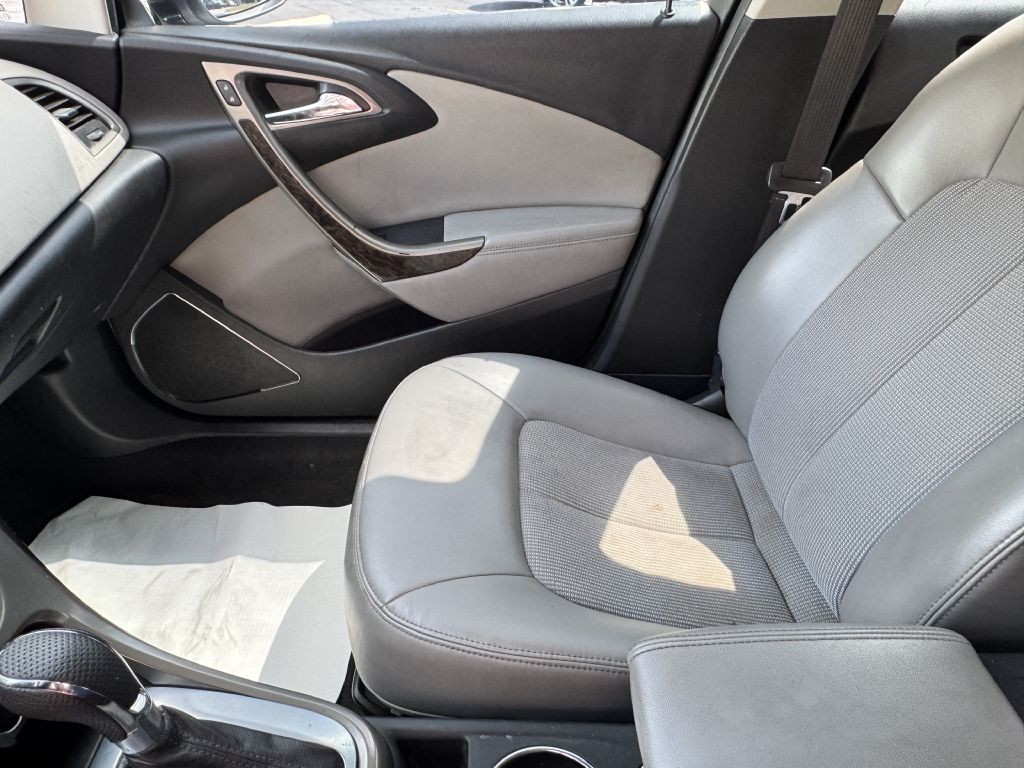 2013 Buick Verano Image 12
