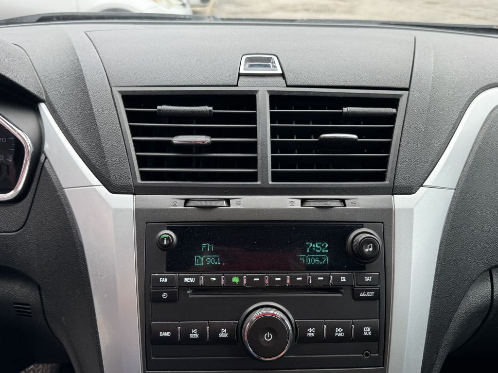 2011 Chevrolet Traverse Image 17