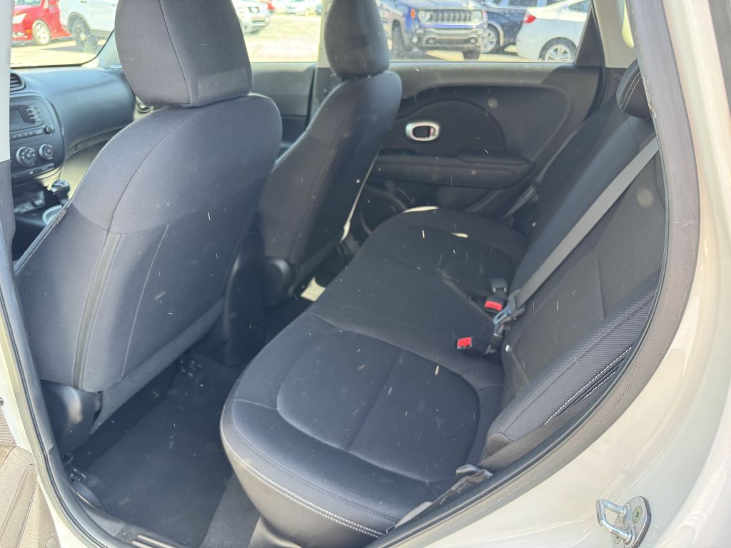 2015 Kia Soul Image 6