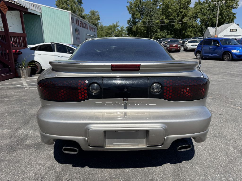 2000 Pontiac Firebird Image 4
