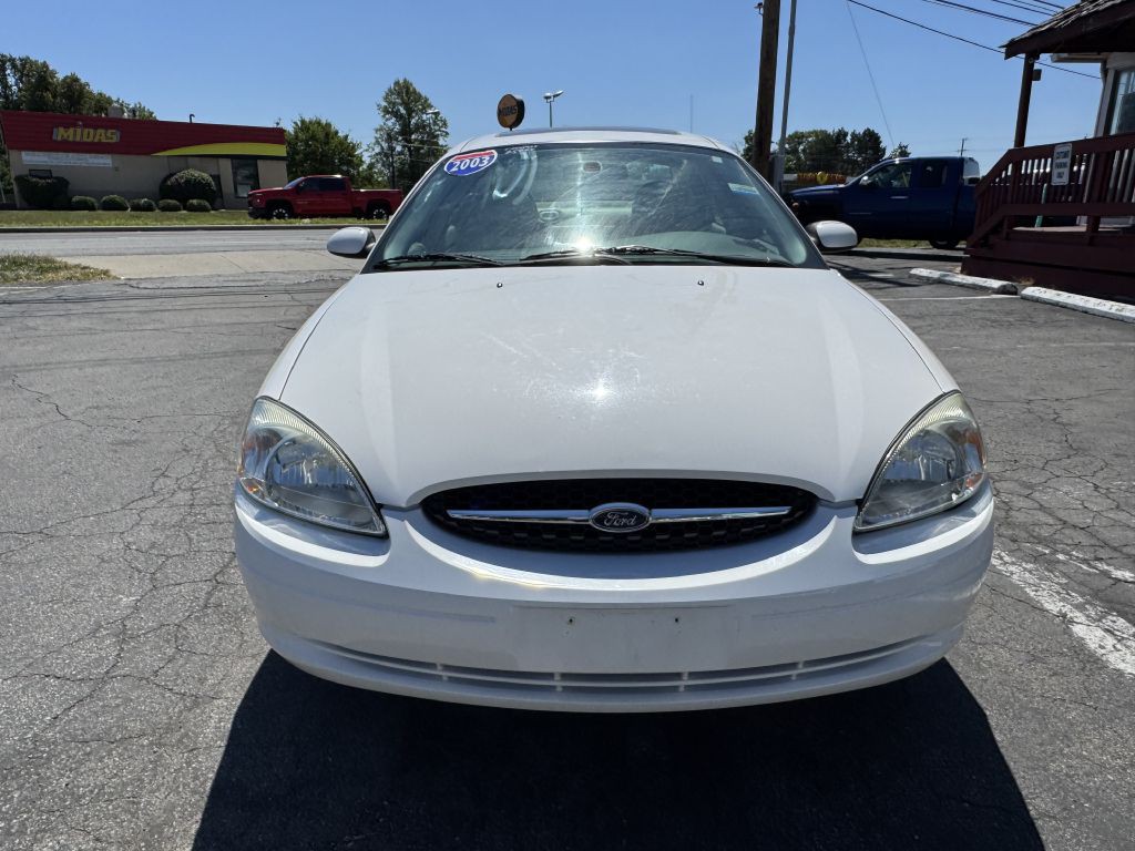 2003 Ford Taurus Image 2