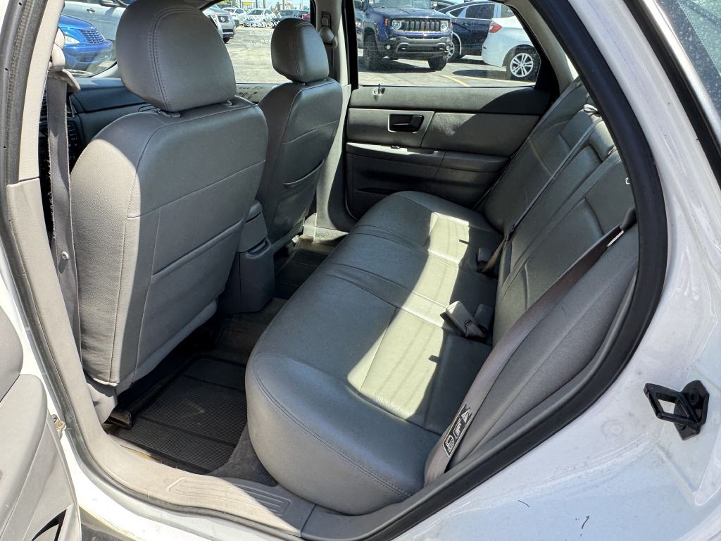 2003 Ford Taurus Image 5