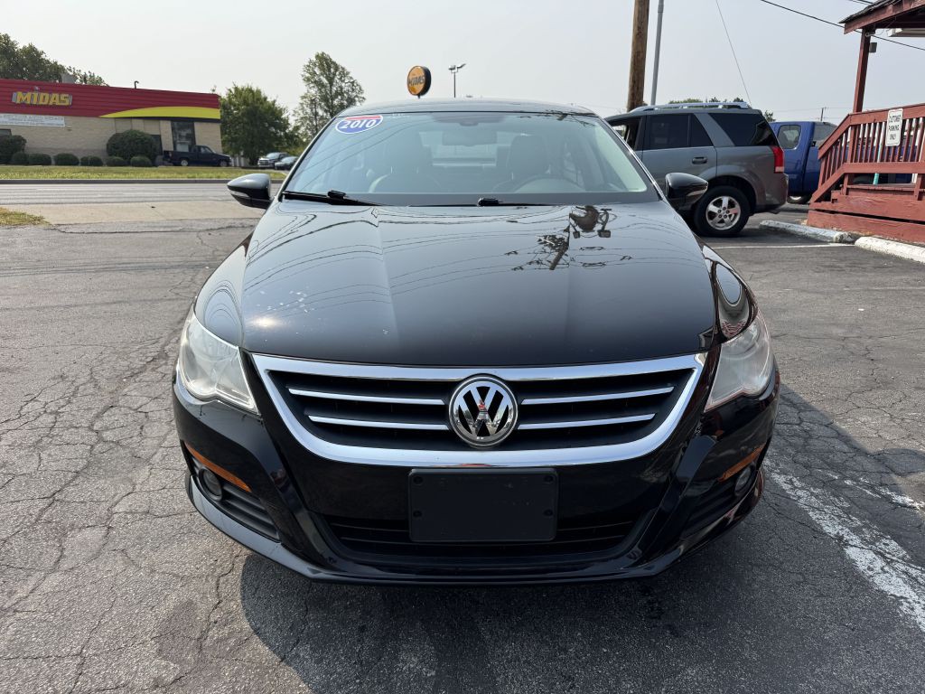 2010 Volkswagen CC Image 2