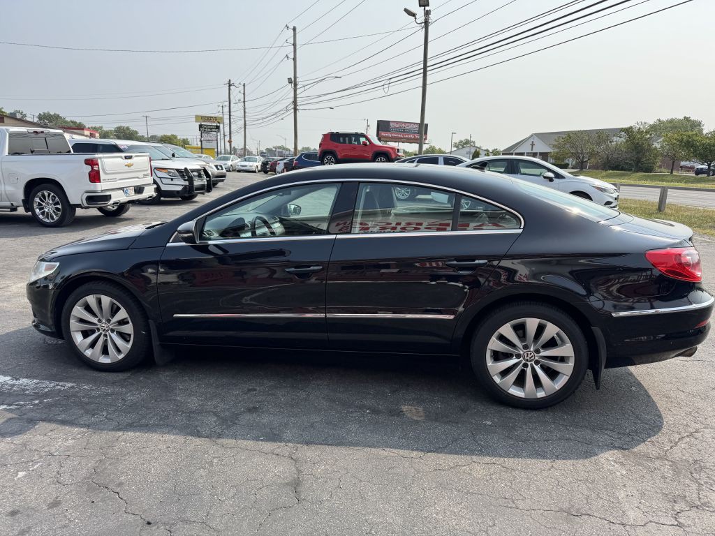2010 Volkswagen CC Image 3