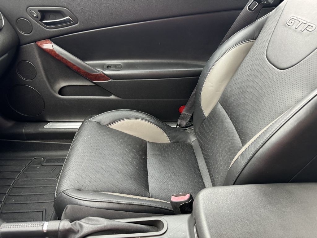 2006 Pontiac G6 Image 10