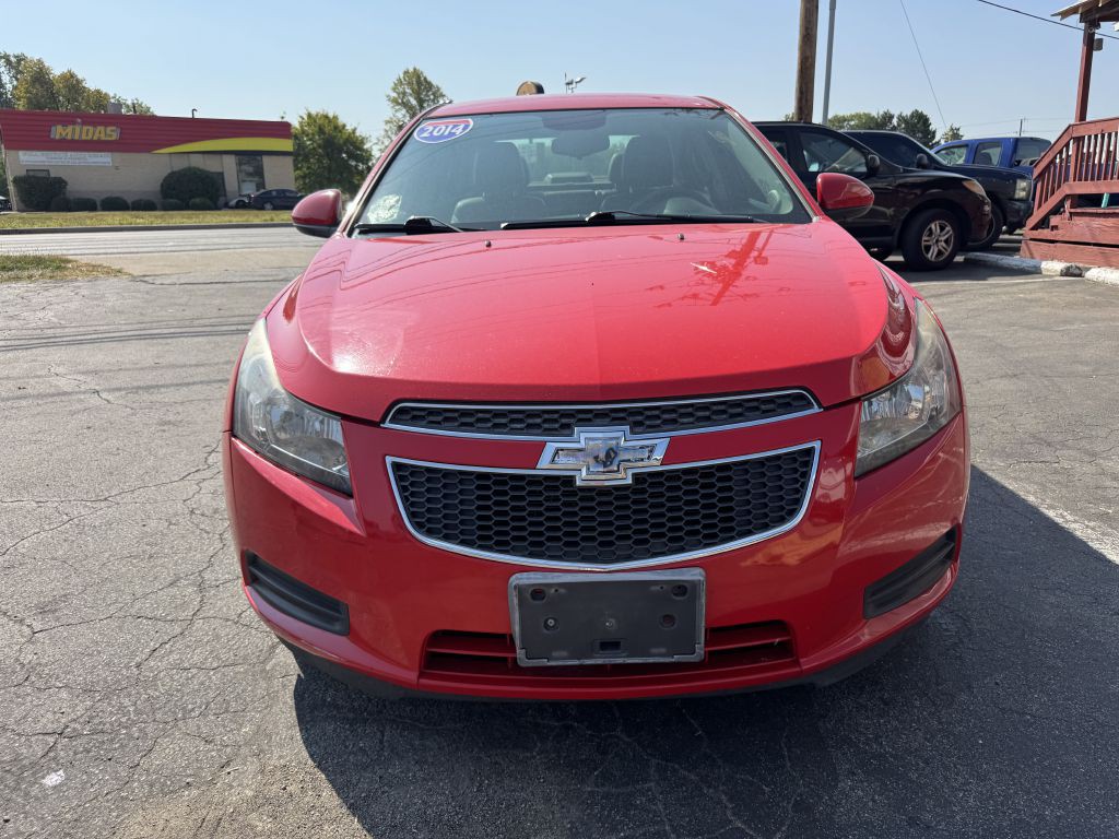 2014 Chevrolet Cruze Image 2