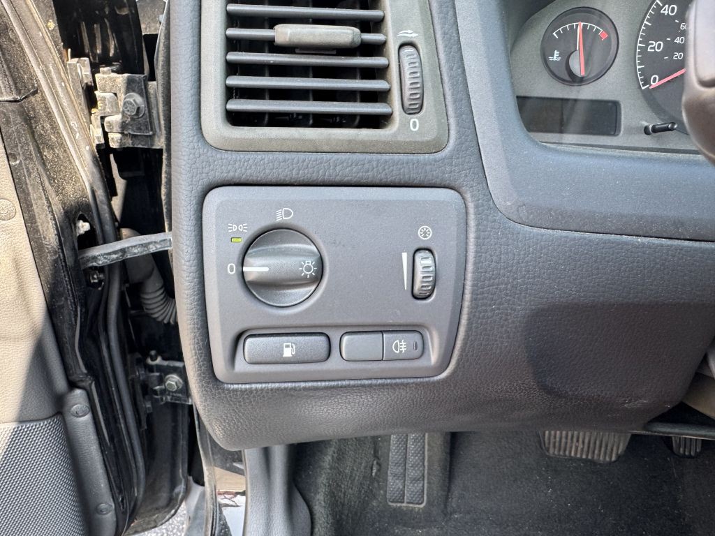 2002 Volvo S60 Image 14