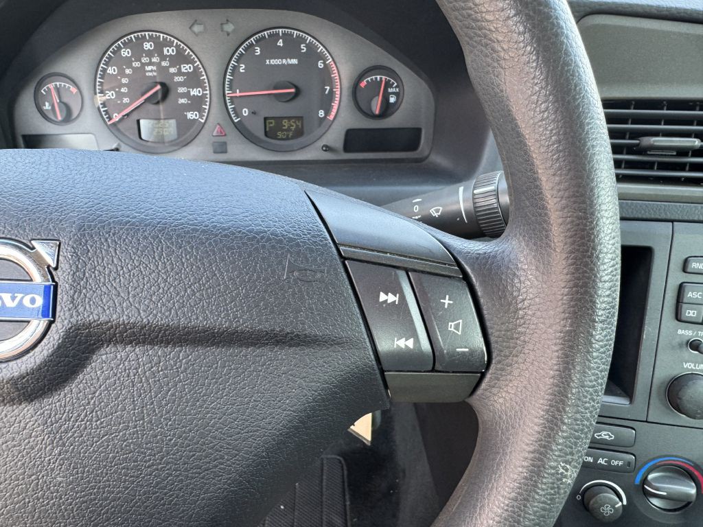 2002 Volvo S60 Image 16