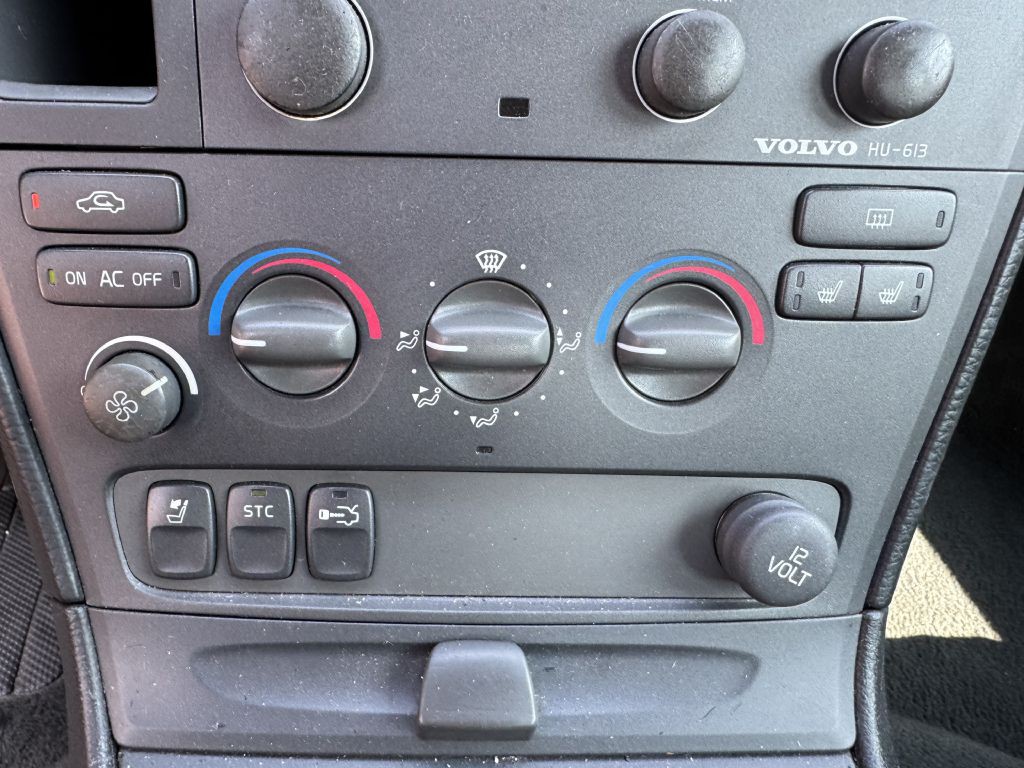 2002 Volvo S60 Image 18