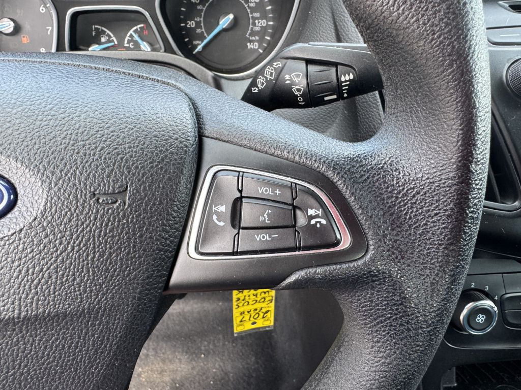 2017 Ford Focus Image 17