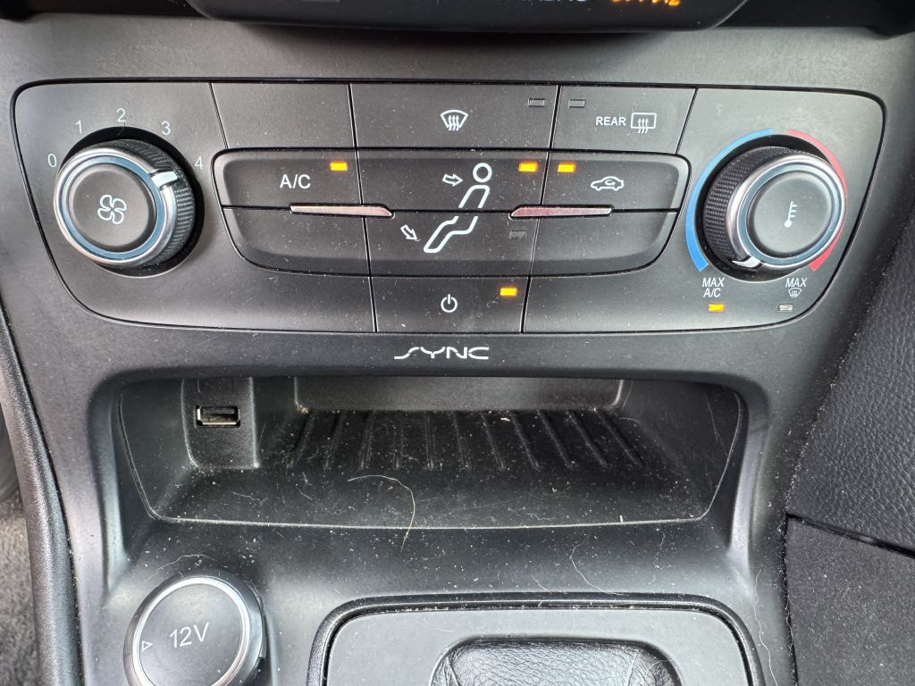 2017 Ford Focus Image 20