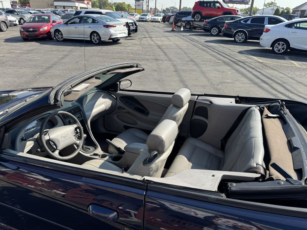 2001 Ford Mustang Image 20