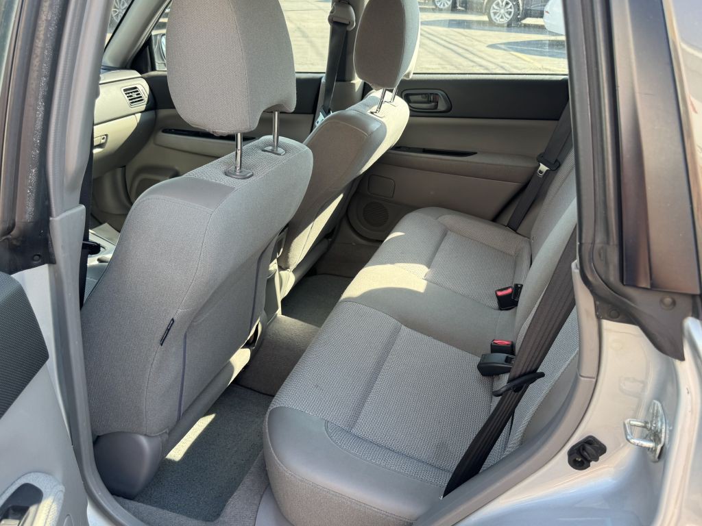 2004 Subaru Forester Image 6