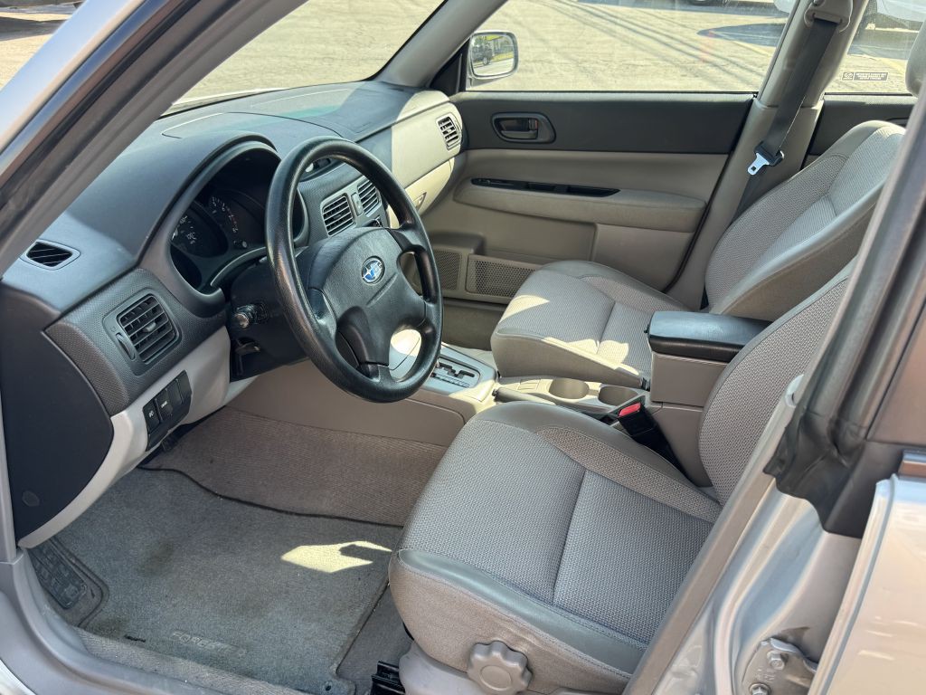 2004 Subaru Forester Image 9
