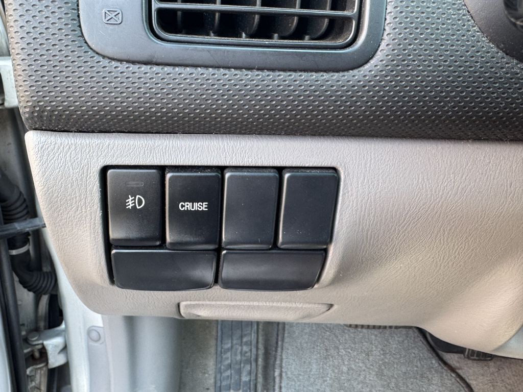 2004 Subaru Forester Image 14