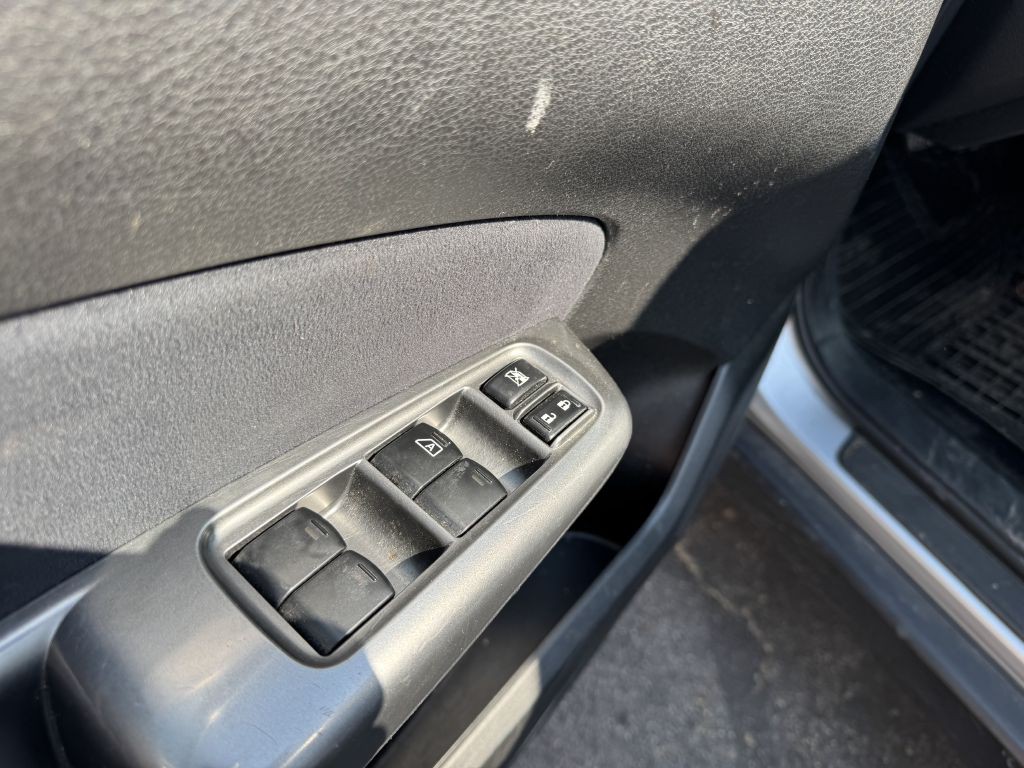 2012 Subaru Forester Image 8