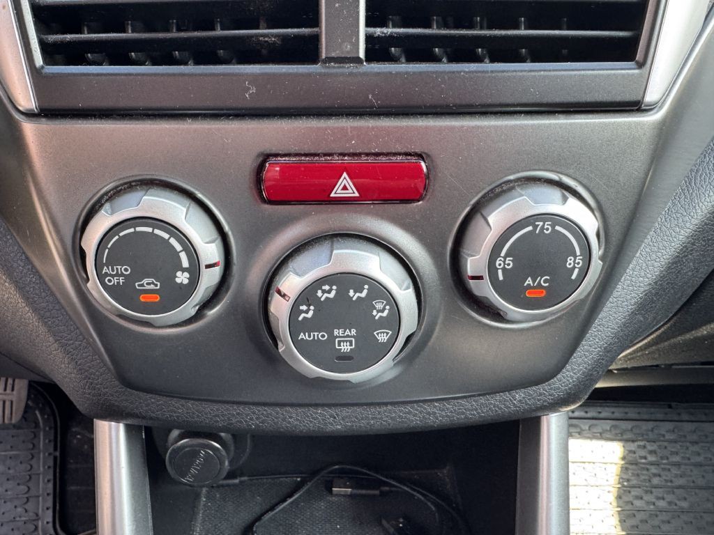 2012 Subaru Forester Image 18