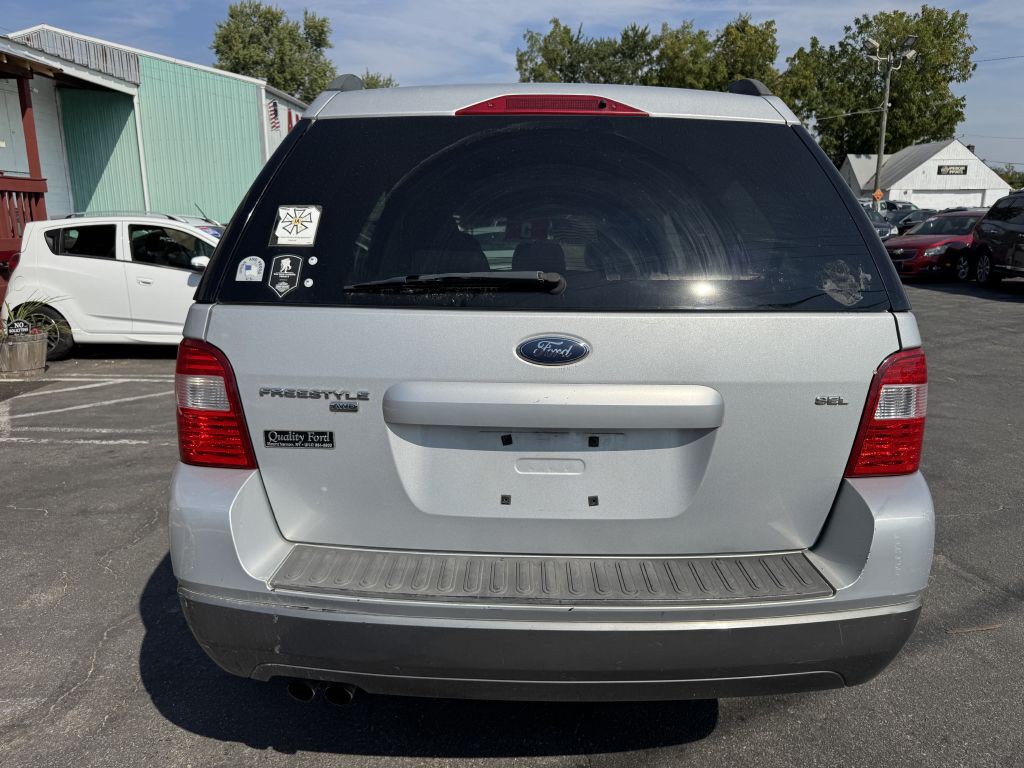 2005 Ford Freestyle Image 4