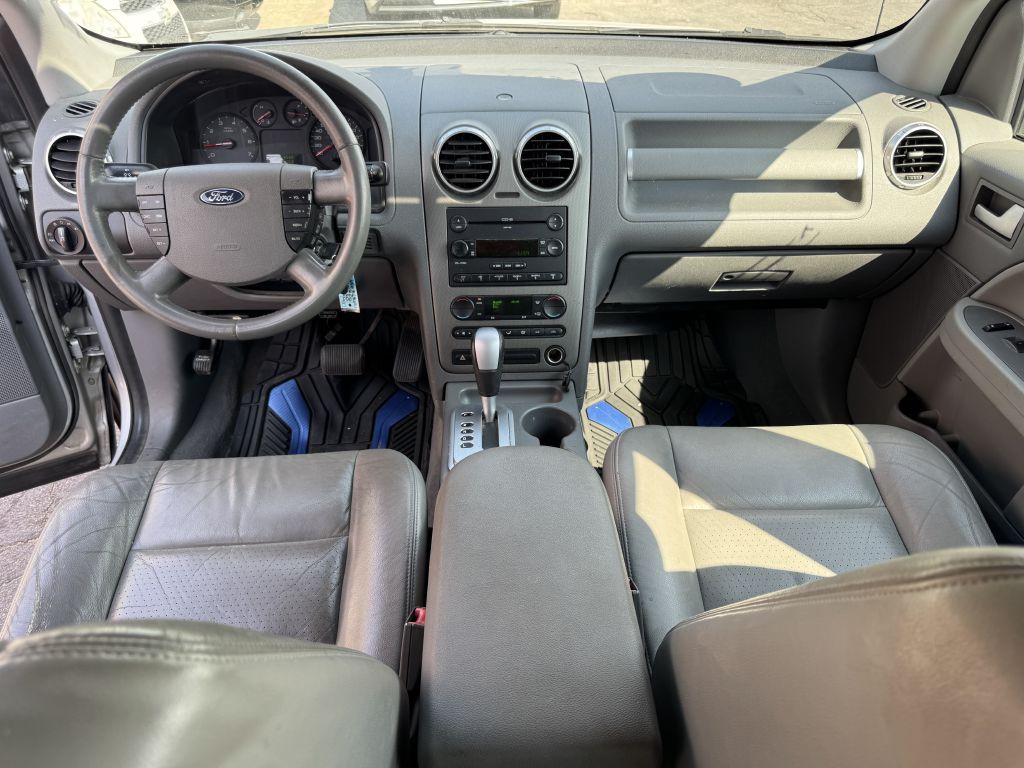 2005 Ford Freestyle Image 8