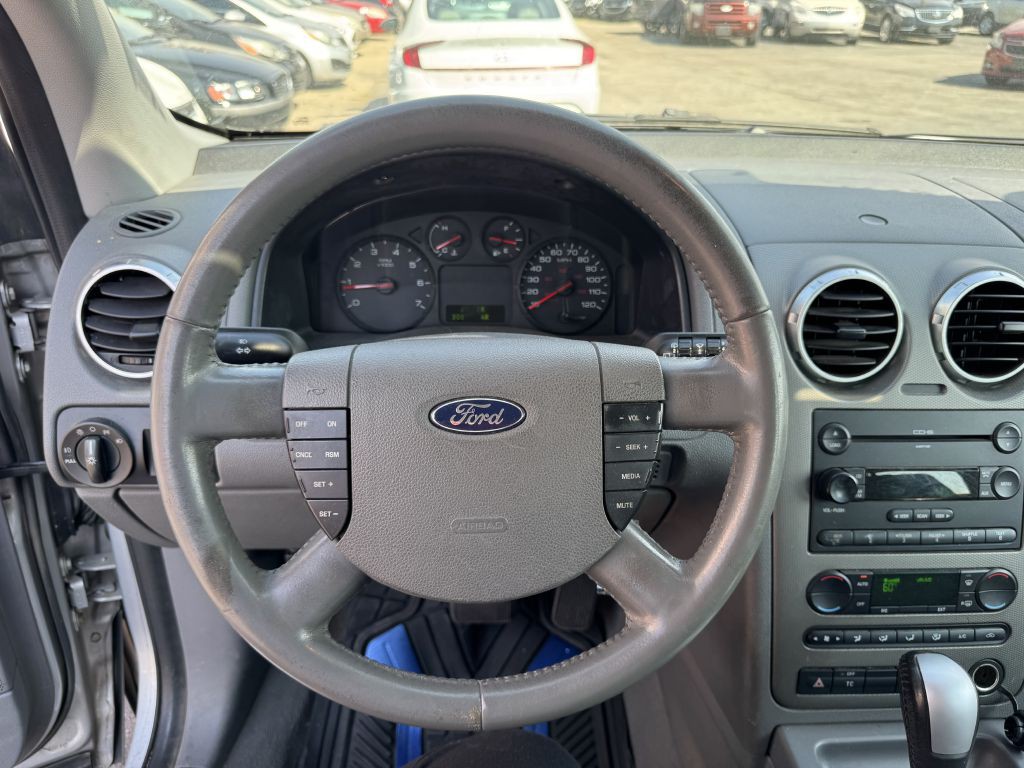 2005 Ford Freestyle Image 12
