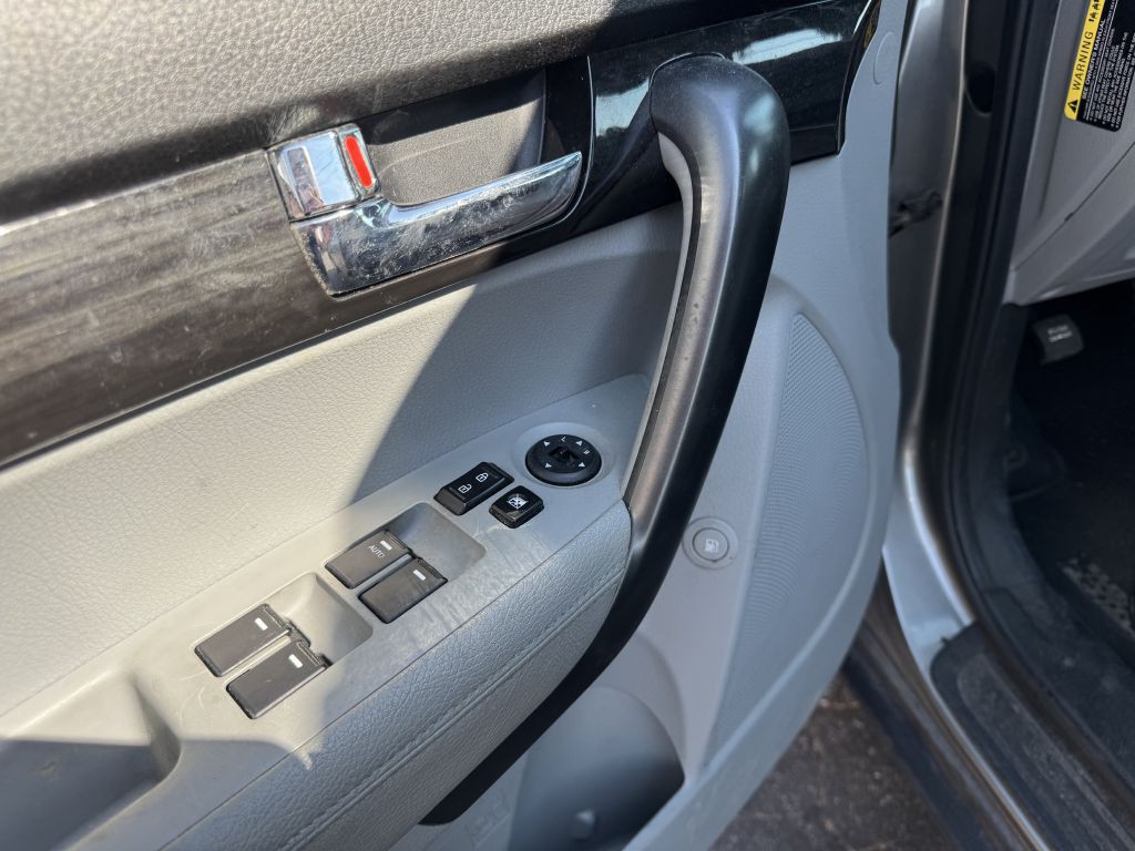 2012 Kia Sorento Image 9