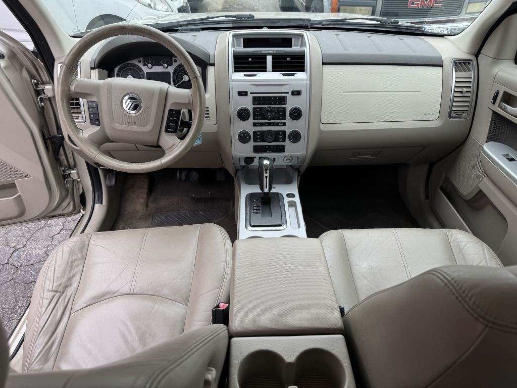 2010 Mercury Mariner Image 6