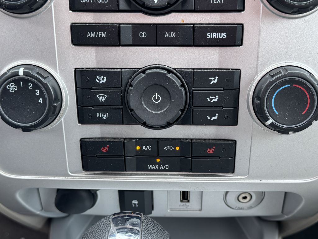 2010 Mercury Mariner Image 18