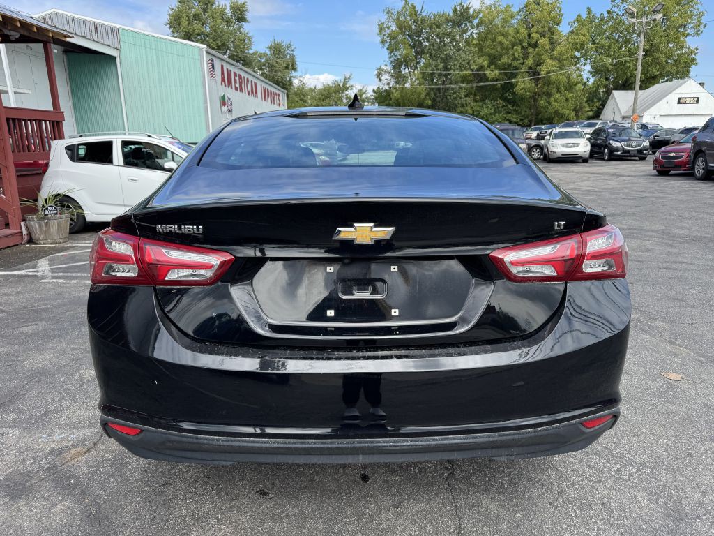 2021 Chevrolet Malibu Image 4