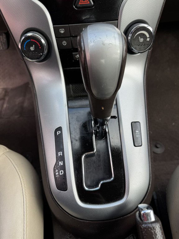 2012 Chevrolet Cruze Image 19