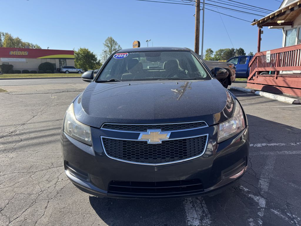 2014 Chevrolet Cruze Image 2