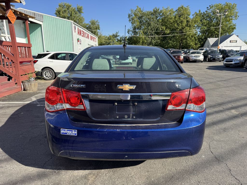 2014 Chevrolet Cruze Image 4