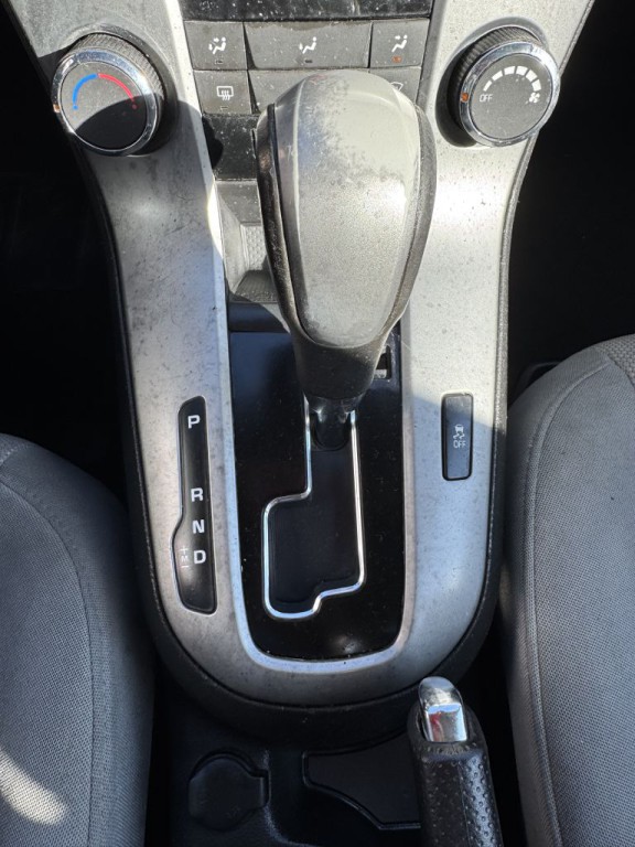 2014 Chevrolet Cruze Image 18