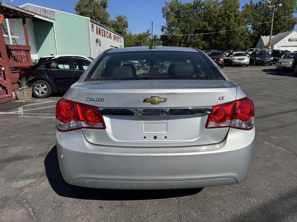 2016 Chevrolet Cruze Image 4