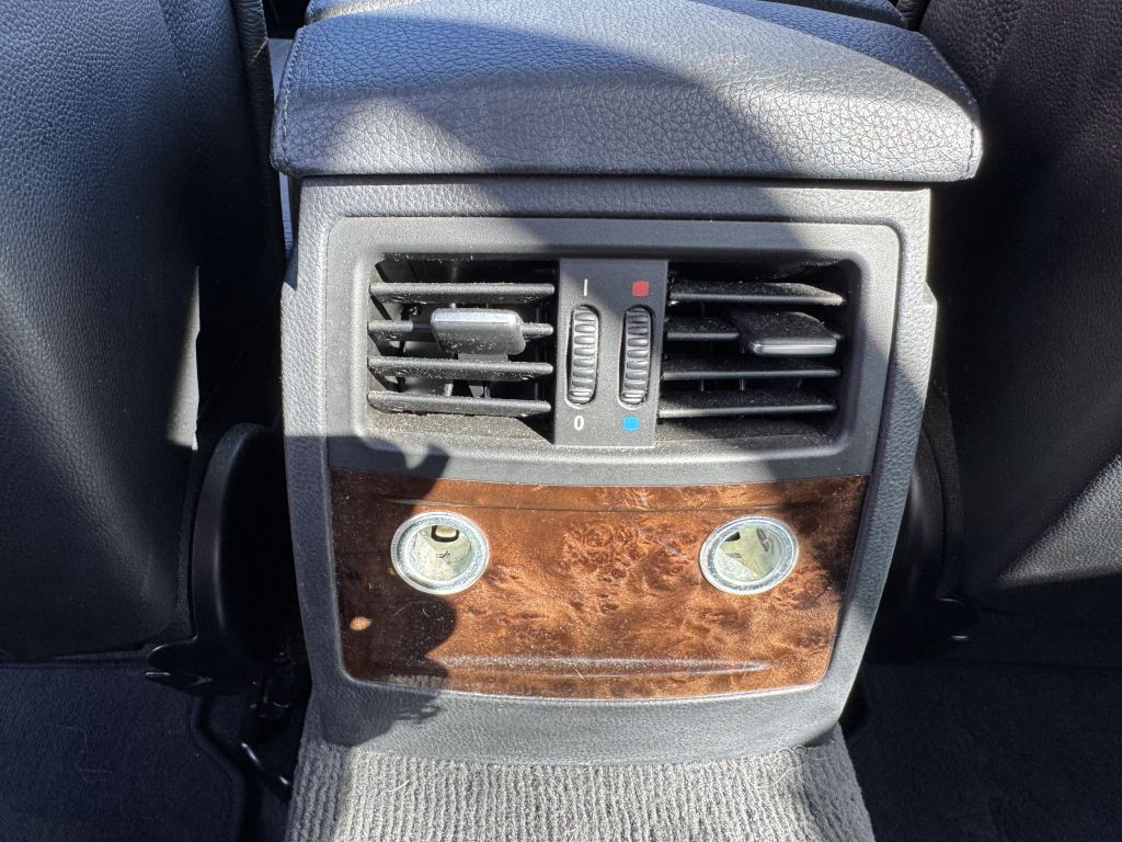 2010 BMW 5 Series Image 6