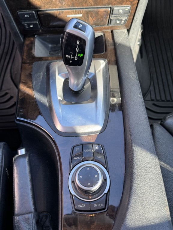 2010 BMW 5 Series Image 20