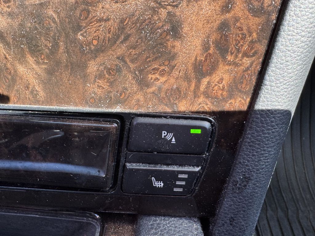 2010 BMW 5 Series Image 22