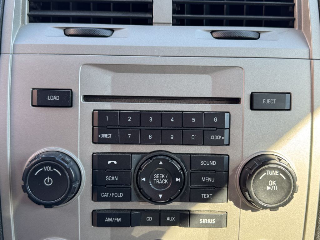 2011 Ford Escape Image 17