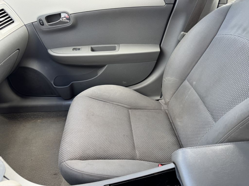 2012 Chevrolet Malibu Image 12