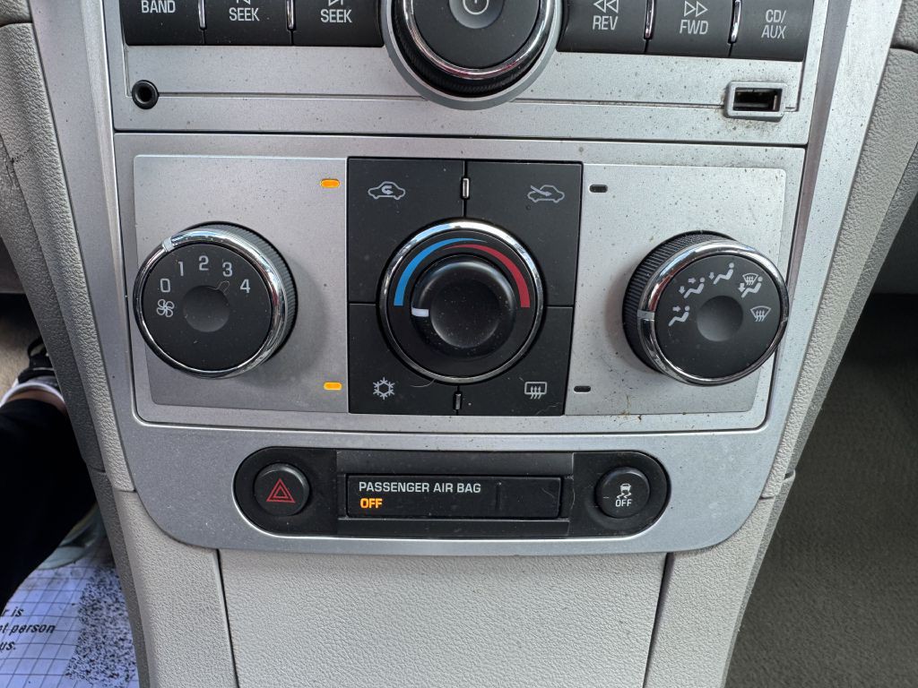 2012 Chevrolet Malibu Image 17