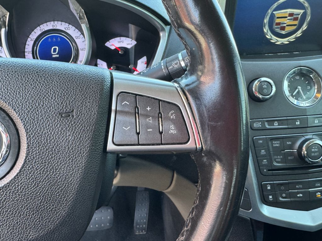 2011 Cadillac SRX Image 17