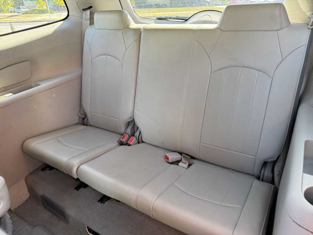 2017 Buick Enclave Image 6