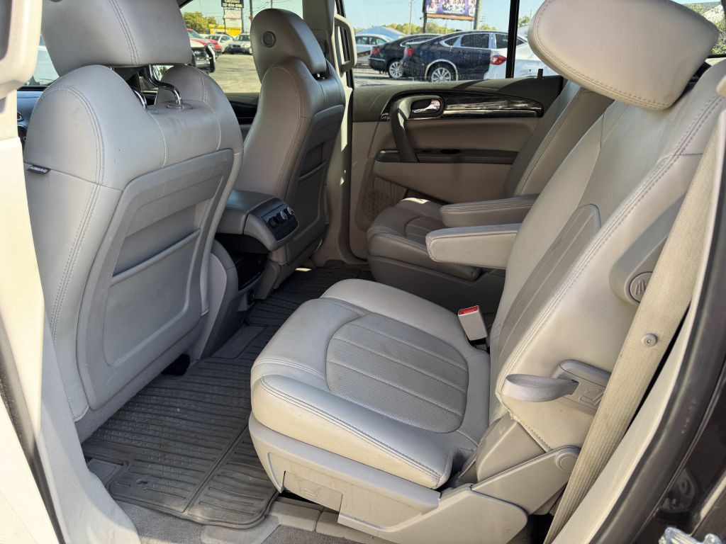 2017 Buick Enclave Image 7