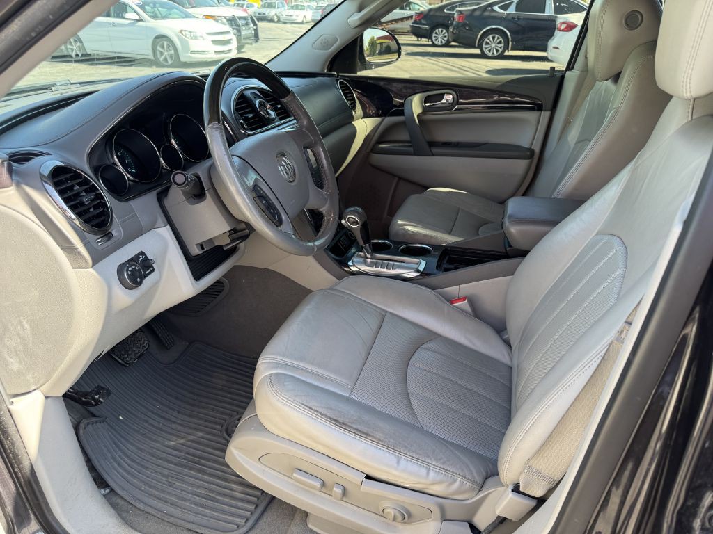 2017 Buick Enclave Image 11