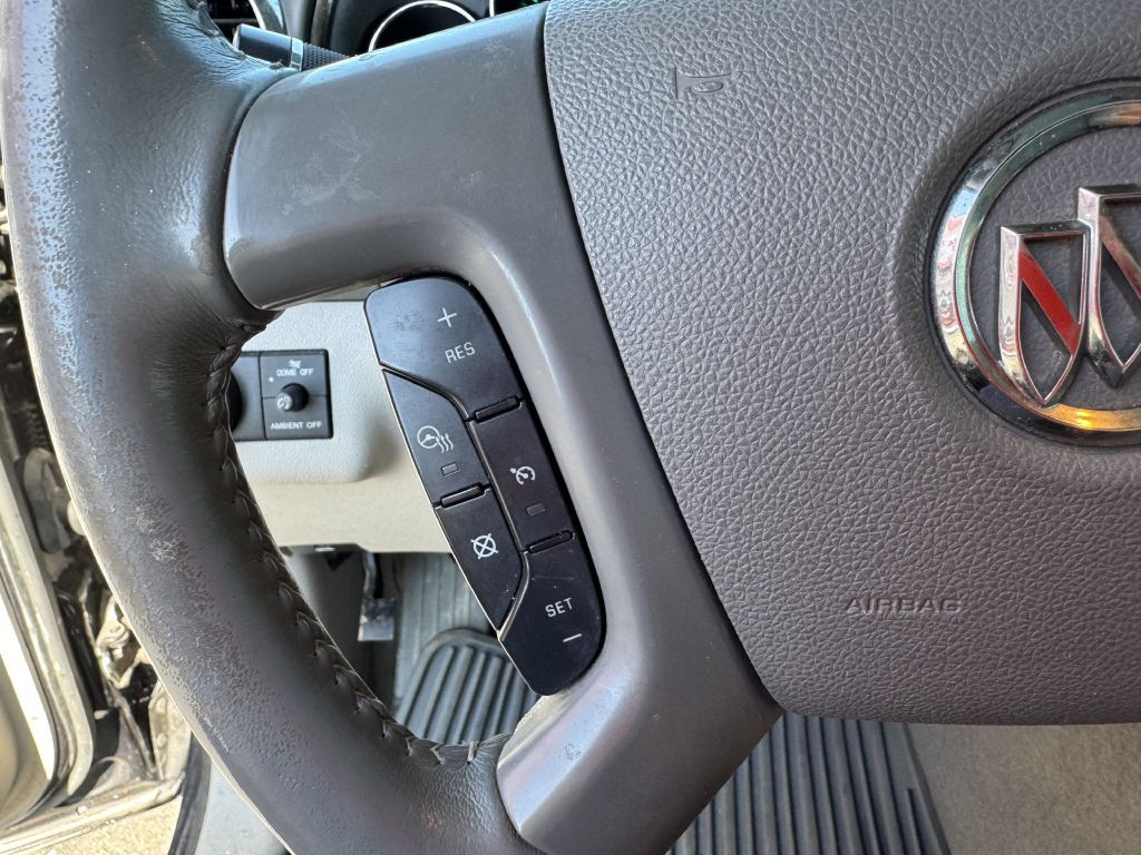 2017 Buick Enclave Image 17